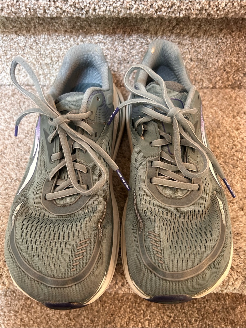 Altra Women’s Paradigm 6 in Grey and Purple. SZ 10. Running. Jogging. Comfort - Picture 2 of 8